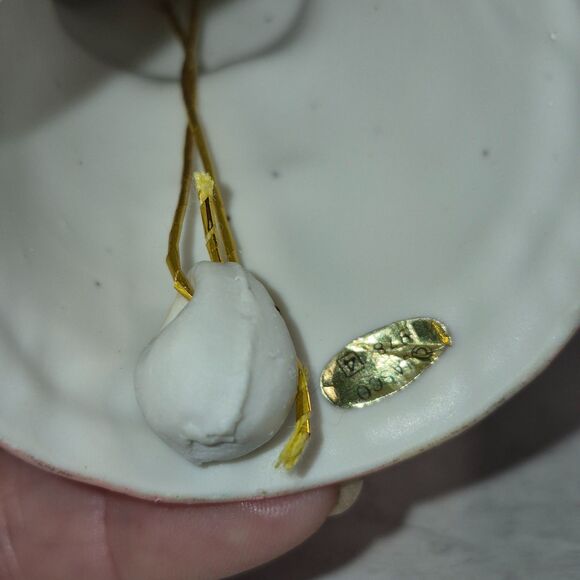 2 Vintage Porcelain Angel Bell's 4.5in's Tall 1 in Yellow Dress & 1 in Pink. - Picture 5 of 10